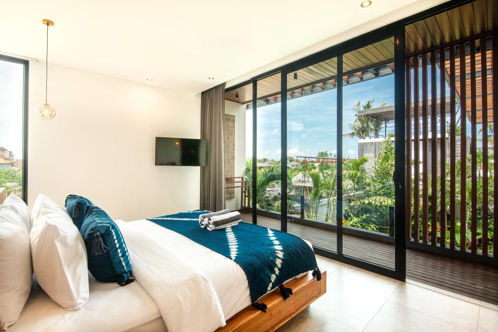 Villa Coastal Gem 5br New Villa, 200m To *